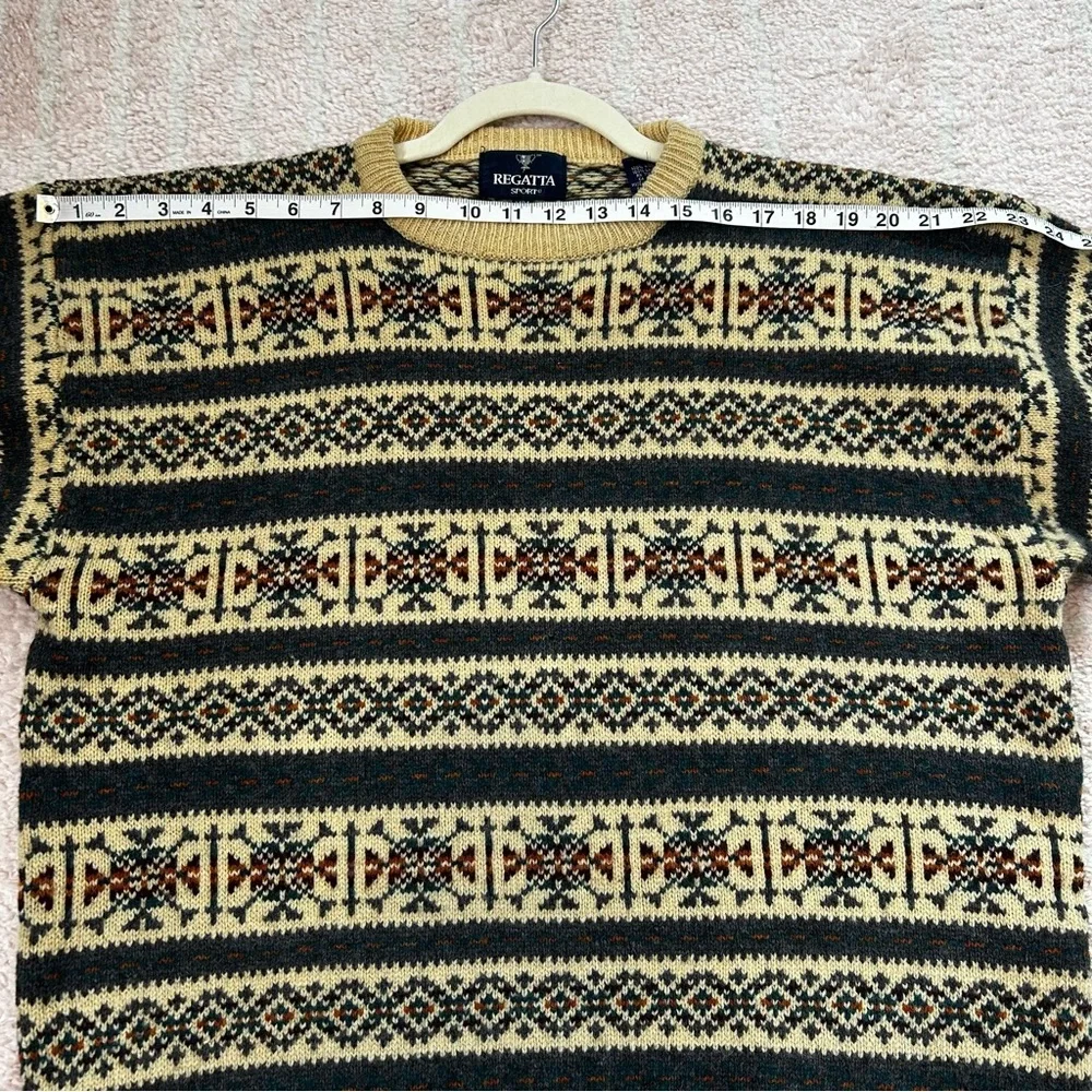 Vintage Regatta Sport Snowflake Stripe Pattern 100% Wool Sweater Size Medium - Picture 5 of 13